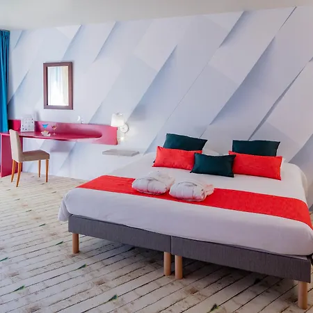 Hotel Garrigae Domaine De L'esterel - Piscine & Cinq Mondes 4*