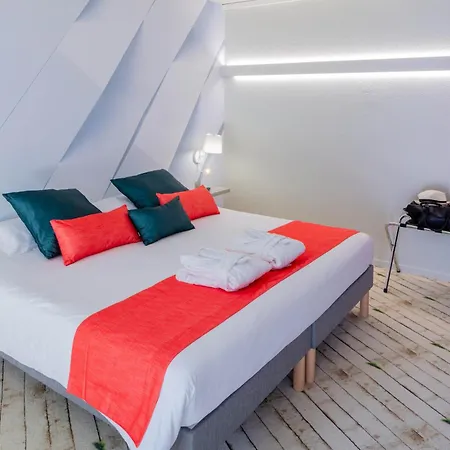 Garrigae Domaine De L'esterel - Piscine & Cinq Mondes Ξενοδοχείο