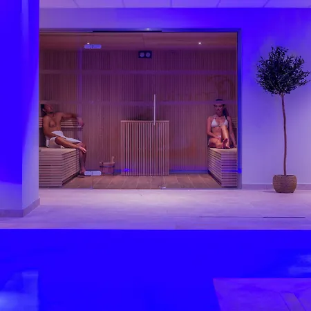 Garrigae Domaine De L'esterel - Piscine & Cinq Mondes Готель 4*