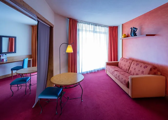 Garrigae Domaine De L'esterel - Piscine&spa Cinq Mondes Hotel 4*