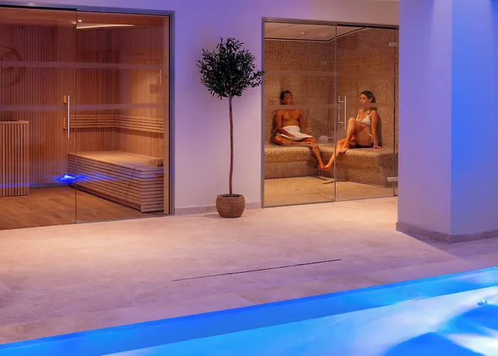 Garrigae Domaine De L'esterel - Piscine&spa Cinq Mondes Hotel Saint-Raphaël