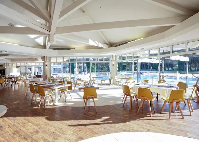 Hotel Garrigae Domaine De L'esterel - Piscine&spa Cinq Mondes 4*