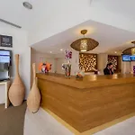 Garrigae Domaine De L'esterel - Piscine & Cinq Mondes ホテル Saint-Raphaël