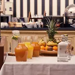 Hotel Garrigae Domaine De L'esterel - Piscine & Cinq Mondes