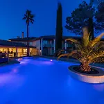 Garrigae Domaine De L'esterel - Piscine & Cinq Mondes ホテル