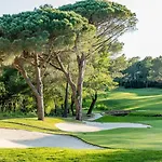 Hotell Garrigae Domaine De L'esterel - Piscine & Cinq Mondes 4*