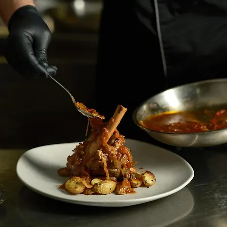 Hotel Garrigae Domaine De L'esterel - Piscine & Cinq Mondes