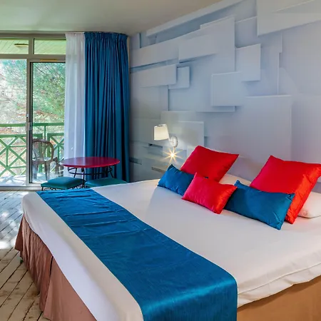 Garrigae Domaine De L'esterel - Piscine & Cinq Mondes Hotel Saint-Raphaël