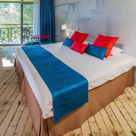 Garrigae Domaine De L'esterel - Piscine & Cinq Mondes Saint-Raphaël