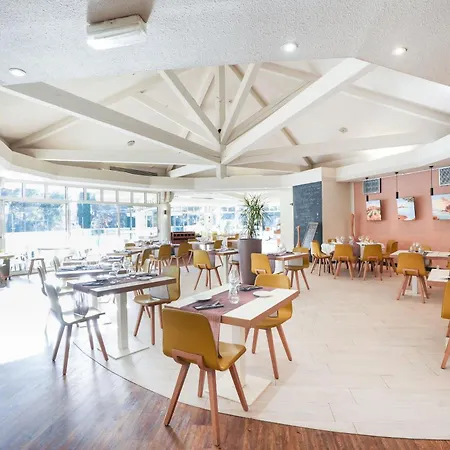 Garrigae Domaine De L'esterel - Piscine & Cinq Mondes ホテル