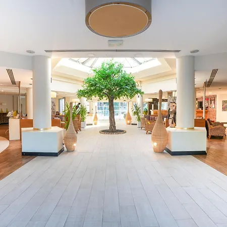 Garrigae Domaine De L'esterel - Piscine & Cinq Mondes Hotel