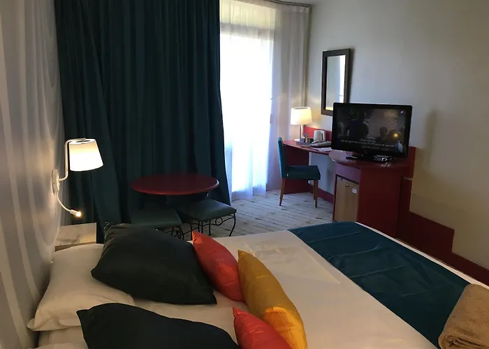 Garrigae Domaine De L'esterel - Piscine & Cinq Mondes Hotell Saint-Raphaël