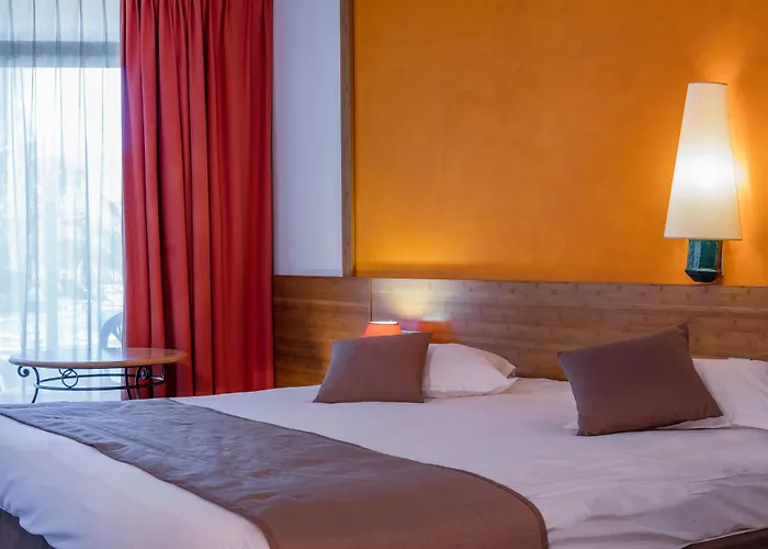 Garrigae Domaine De L'esterel - Piscine & Cinq Mondes Hotell Saint-Raphaël