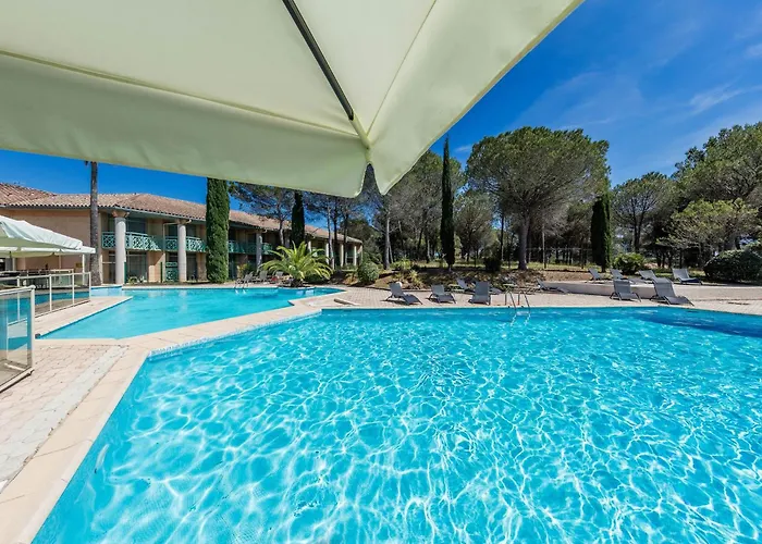 Garrigae Domaine De L'esterel - Piscine & Cinq Mondes Hotell 4*
