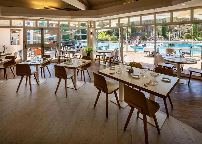 Hotel Garrigae Domaine De L'esterel - Piscine & Cinq Mondes Saint-Raphaël