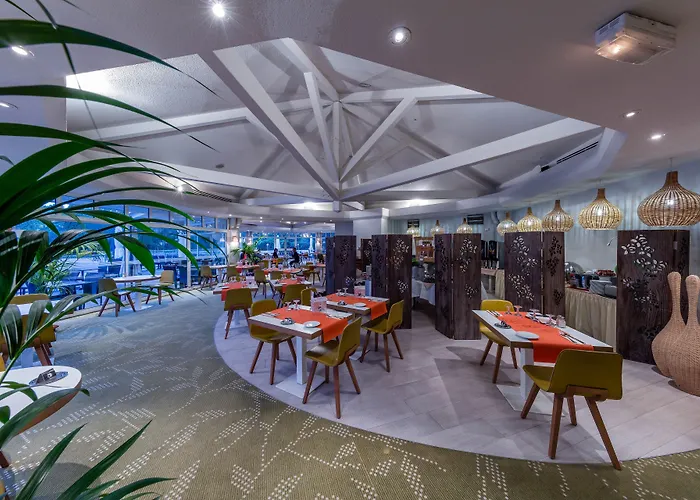 Garrigae Domaine De L'esterel - Piscine & Cinq Mondes 4*