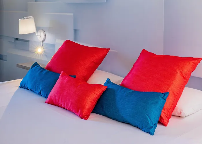 Hotel Garrigae Domaine De L'esterel - Piscine & Cinq Mondes Saint-Raphaël