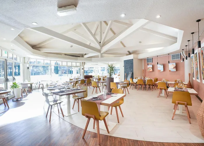 Garrigae Domaine De L'esterel - Piscine & Cinq Mondes Hotell