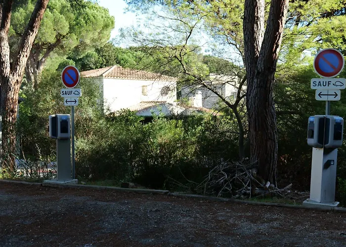 Garrigae Domaine De L'esterel - Piscine & Cinq Mondes Hotel Saint-Raphaël